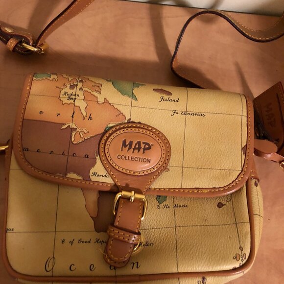 MAP PRINT COLLECTION CROSS BODY PURSE - Picture 2 of 5